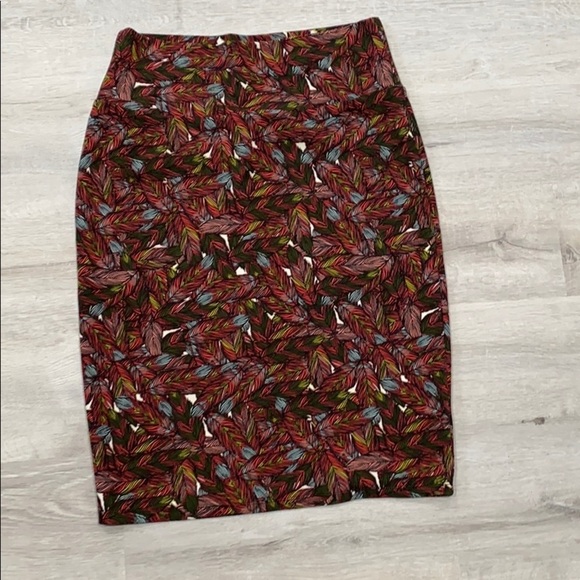 LuLaRoe Cassie Skirt💕 - Picture 2 of 2